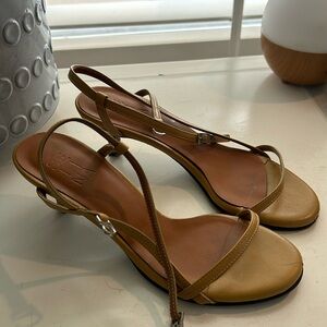 Size 4 kitten heel sandals in size 4